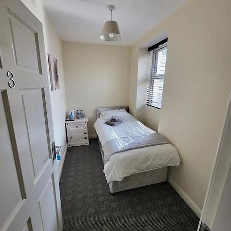 הוליהד Dublin Packet - Single Room 3 מראה חיצוני תמונה
